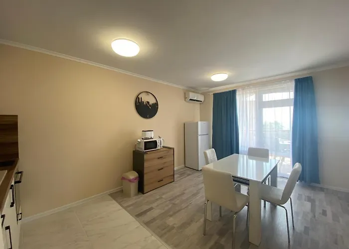 Апартамент Marina Bay 23 *